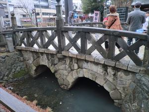 四柱神社御幸橋.JPG